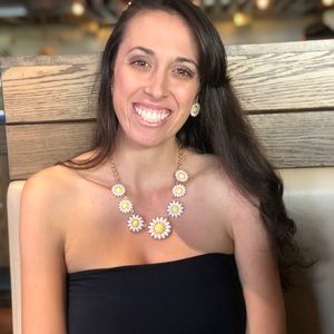 Meet your Posher, Jenn